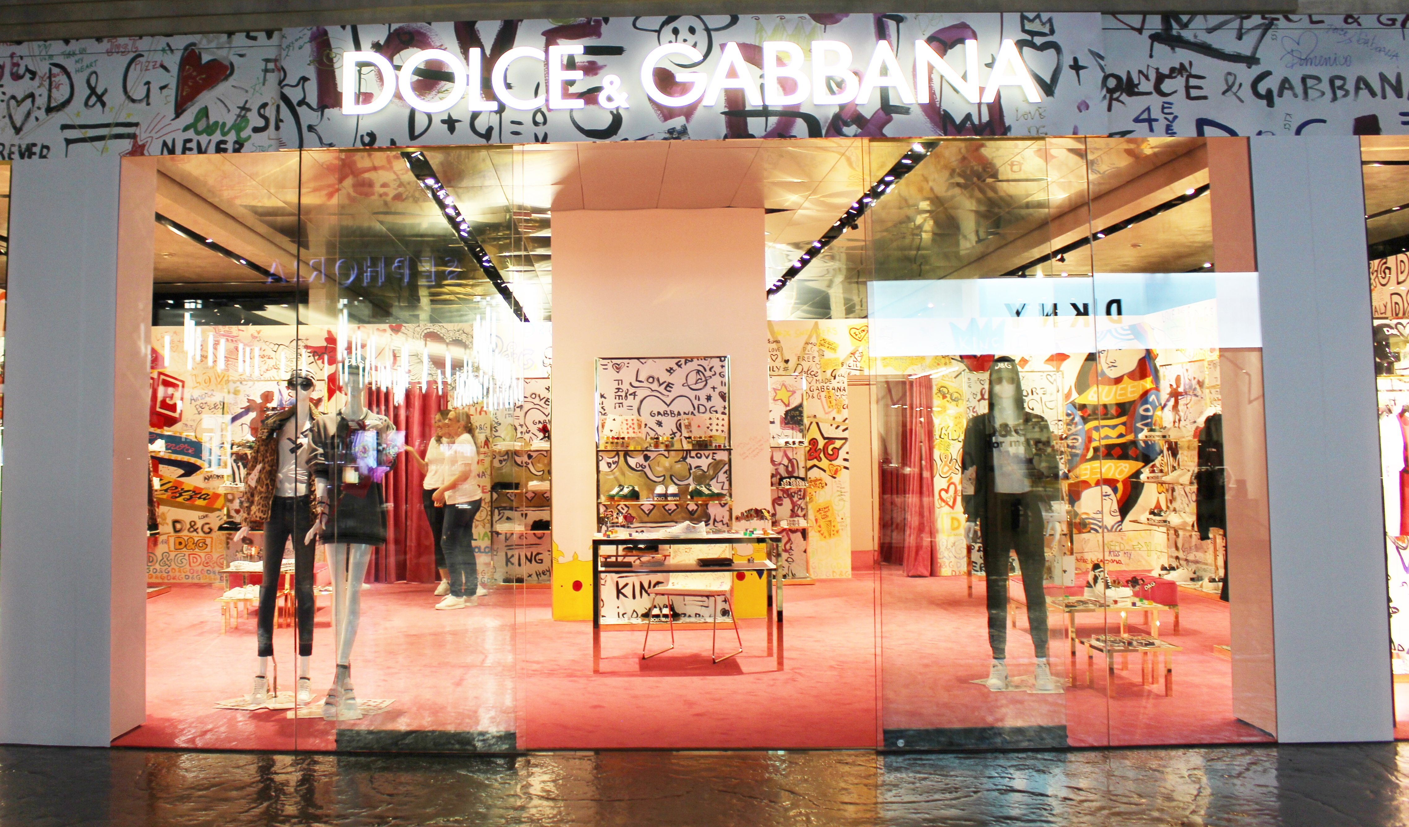 Dolce & Gabbana Sneaker Pop Up Shop